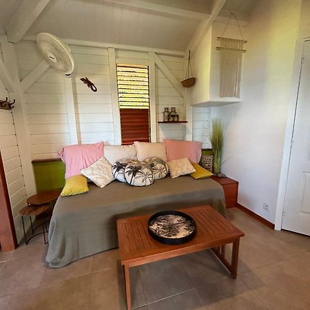 Bungalow, Gite Les Fleurs Du Colibri Bouillante Exterior foto